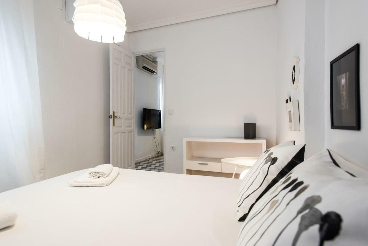 Alhondiga Suite Apartment With Terrace Seville Ngoại thất bức ảnh